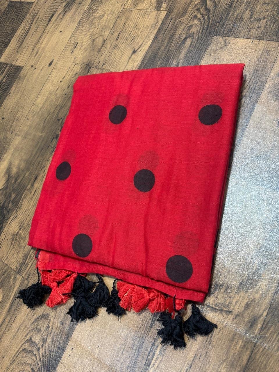 Red Pure Mul Cotton Saree – Designer Ball Print Collection